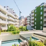 Rosales - 1 Bedroom And Balcony In Santo Antonio