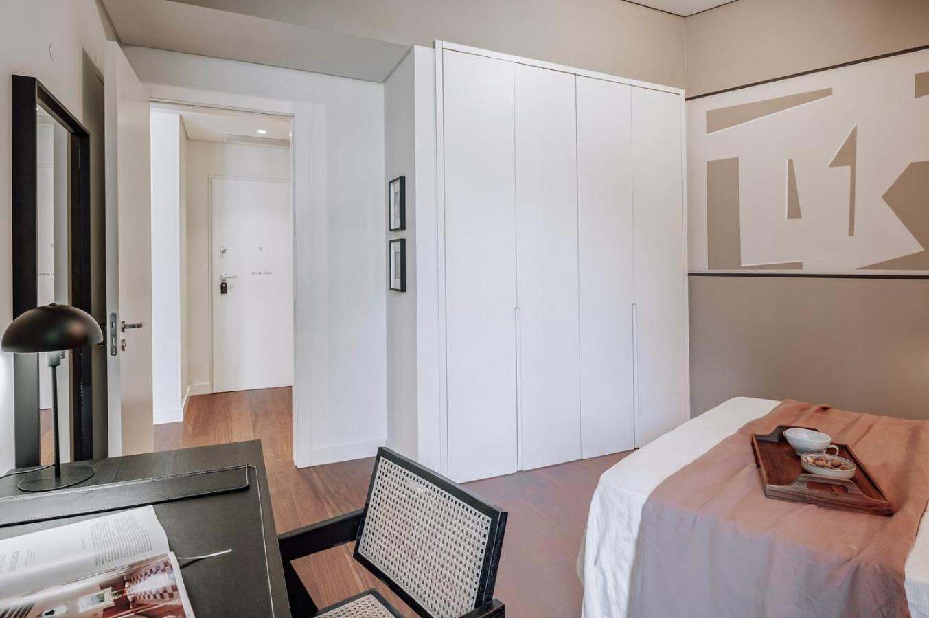 Rosales - 1 Bedroom And Balcony In Santo Antonio Lejlighed *